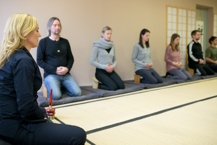 Angebote für Zen für Firmen - Zen Lounge Salzu
